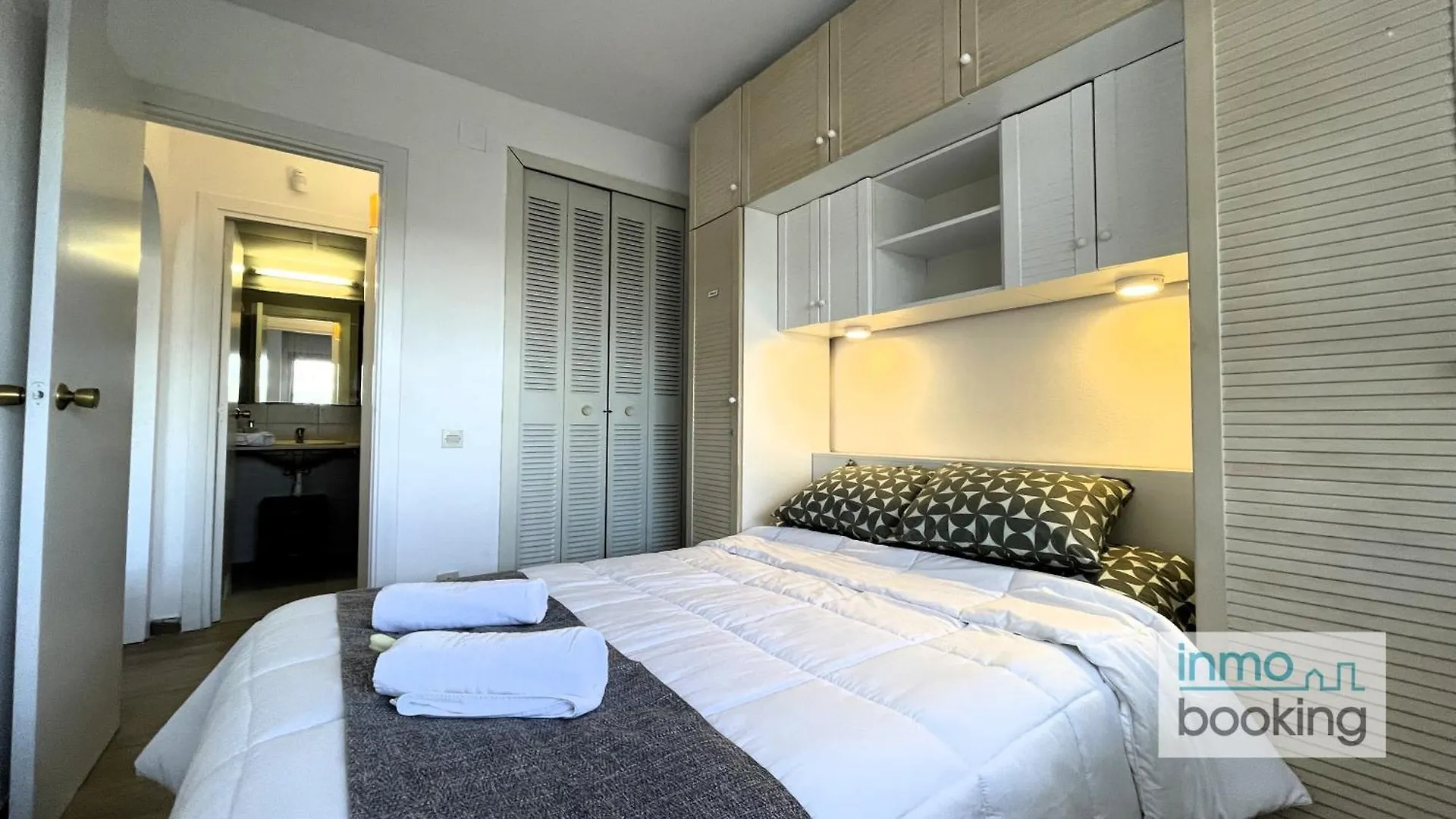 Apartment Beach Arquus IV Salou , Centrico Y Con Piscina Spain